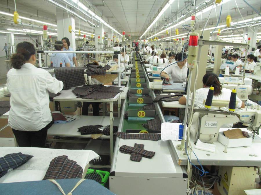 流水線上的代際更迭 為何年輕小伙遠(yuǎn)離工廠，機(jī)械電子行業(yè)面臨新挑戰(zhàn)